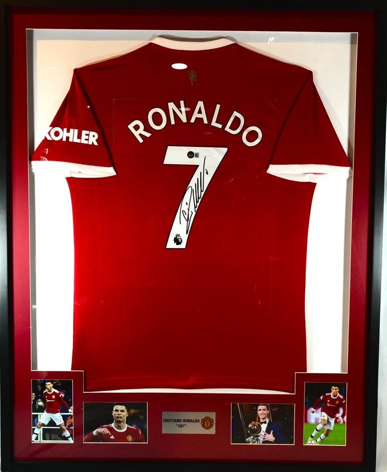 Cristiano Ronaldo signed Manchester United 2008 Champions League Shirt  Framed - Marlow Memorabilia