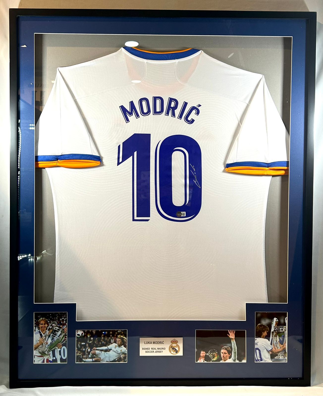 Luka Modric Signed Real Madrid Home Jersey (Beckett)