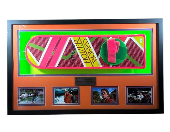 CUADRO CON PATINETA Michael J. Fox (JSA)