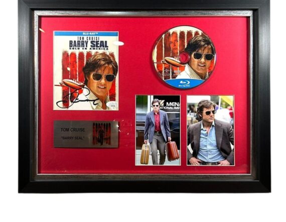 CUADRO CON BLU-RAY Tom Cruise "Barry Seal"  (JSA)