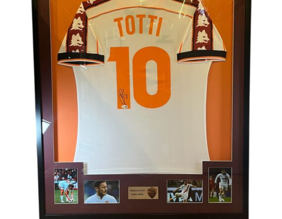 CUADRO CON JERSEY Francesco Totti Roma Blanca (JSA)