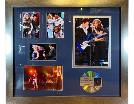 CUADRO CON FOTO CON PANTALLA Alejandro Sanz y Shakira (JSA)