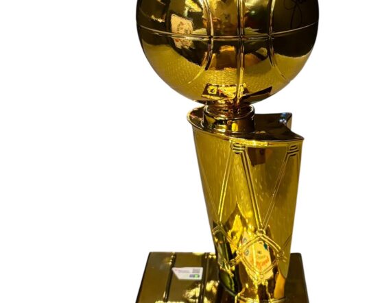TROFEO Julius "Dr. J" Erving Signed 1983 12" Replica 76ers NBA Championship (Fanatics)